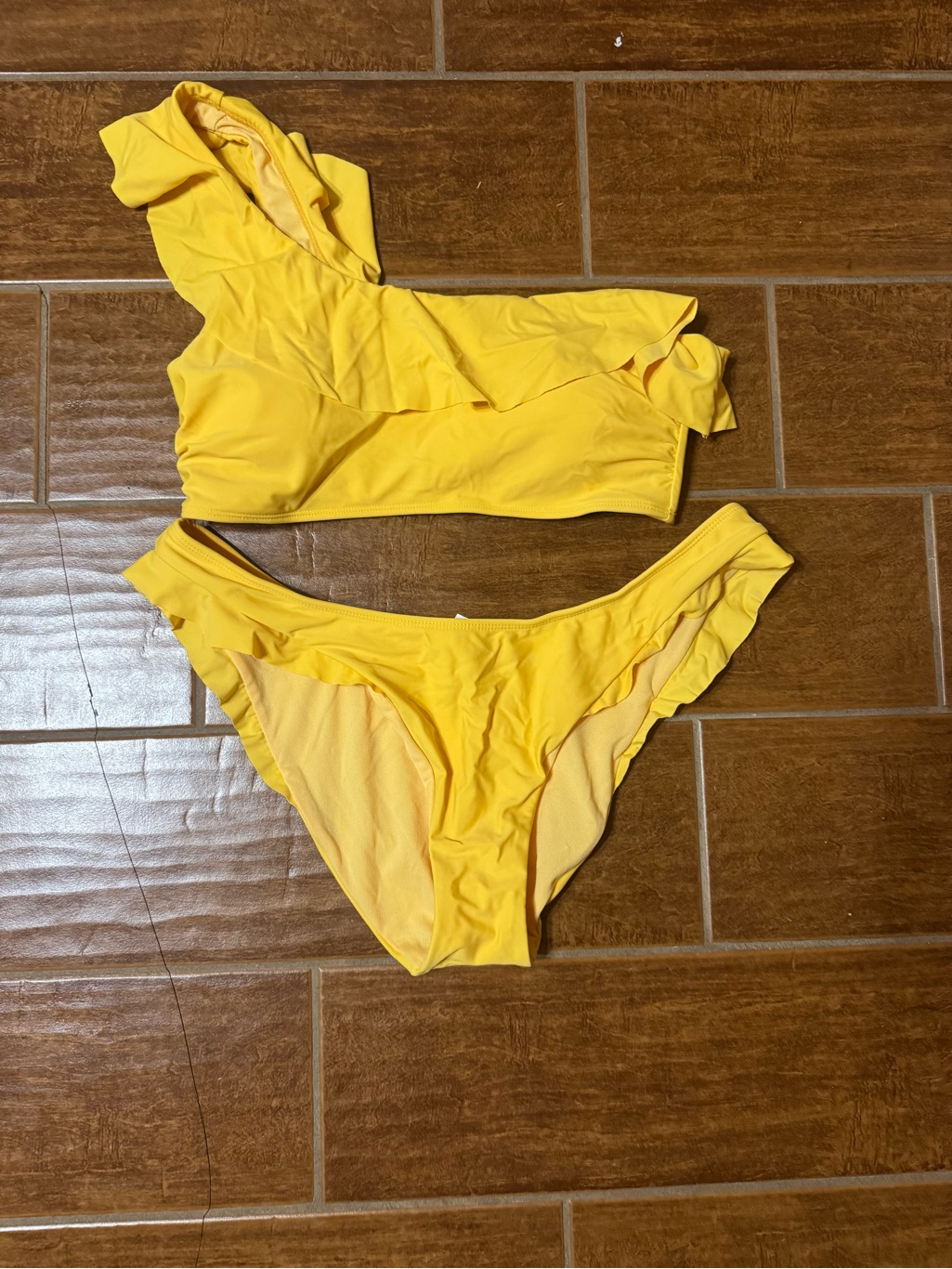Gianni Bini Yellow Ruffle One-Shoulder Bikini